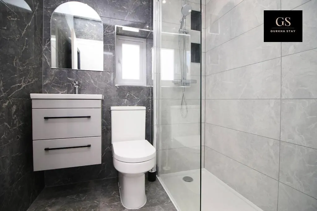 Σπίτι διακοπών Perfect Four Bed House For Groups,Contractors,Relocations By Gurkha Stay In Cardiff With Free Wifi Ηνωμένο Βασίλειο