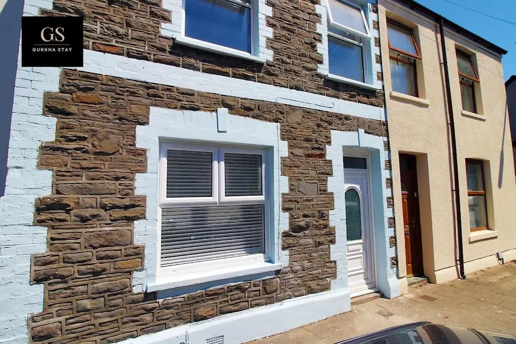 Perfect Four Bed House For Groups,Contractors,Relocations By Gurkha Stay In Cardiff With Free Wifi